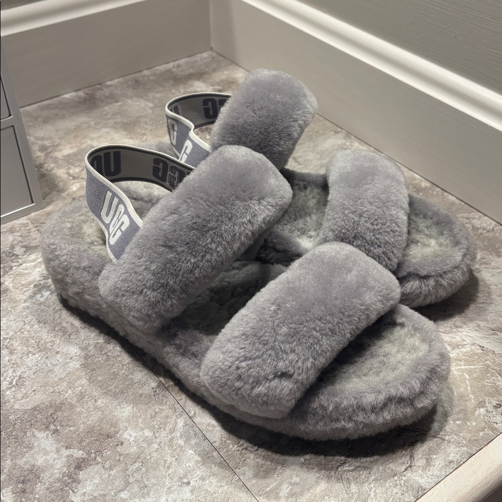 UGG Fluff Slide